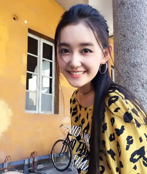 蒋依依毕业写真好绝##8岁摄影师给蒋依依拍照