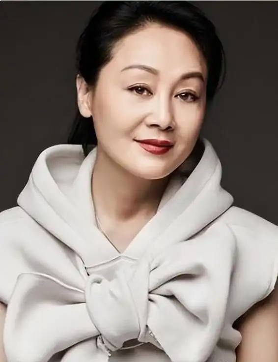 从舞台到荧幕,命运的起伏与抉择 王姬,一位曾在《北京人在纽约》中