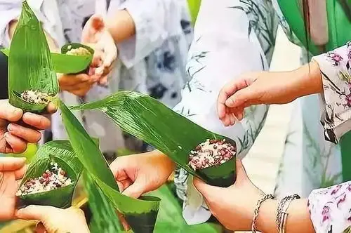 购买游乐套票更优惠哦~ 提供粽叶,糯米,大枣等,现场教学,体验包粽子并