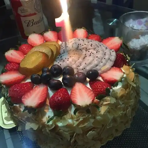 琳达学习做菜的路程做的草莓戚风生日蛋糕