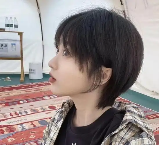 日系少年感短发风潮,唤醒你的清新文艺气质!