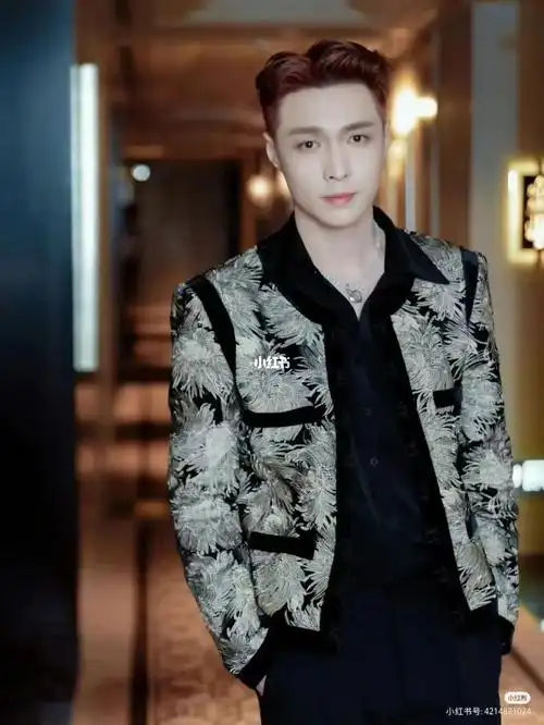 薯子们!张艺兴同款外套来啦!