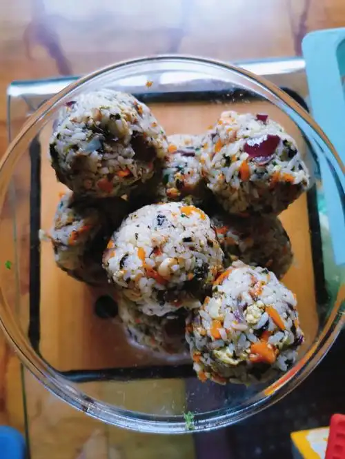 第一次做的饭团美味