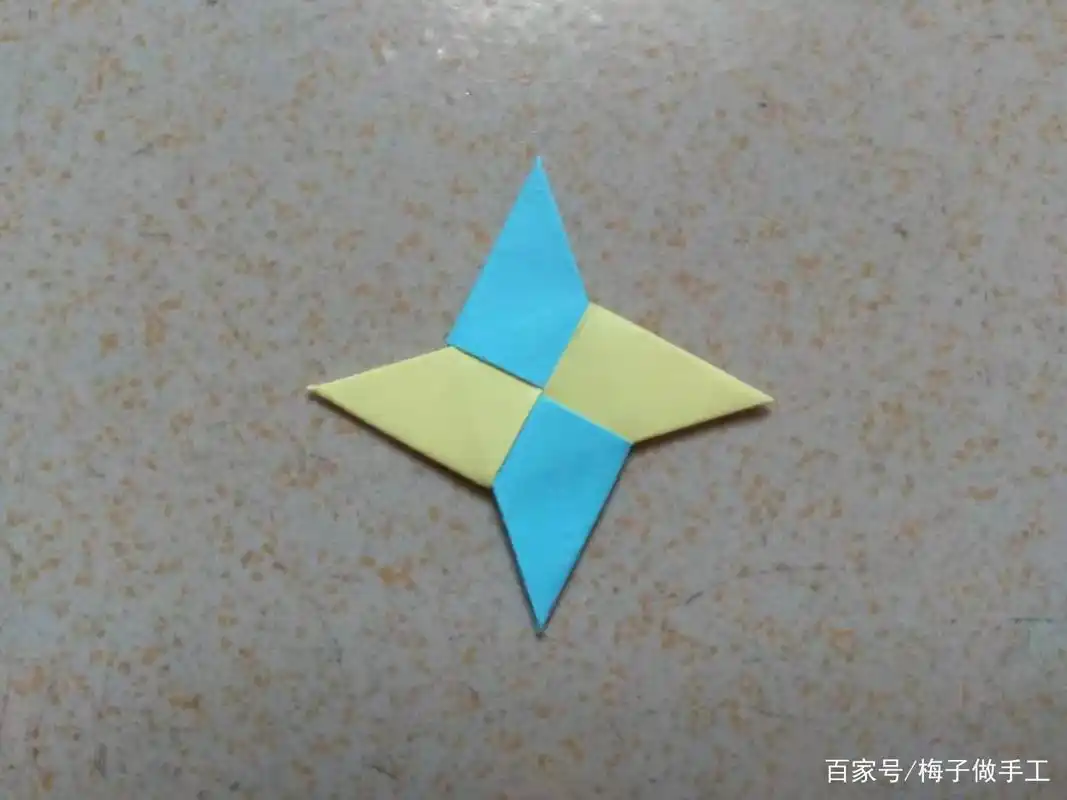 回忆童年时期的折纸玩具,四角飞镖的折法你还会吗?快来重温下吧