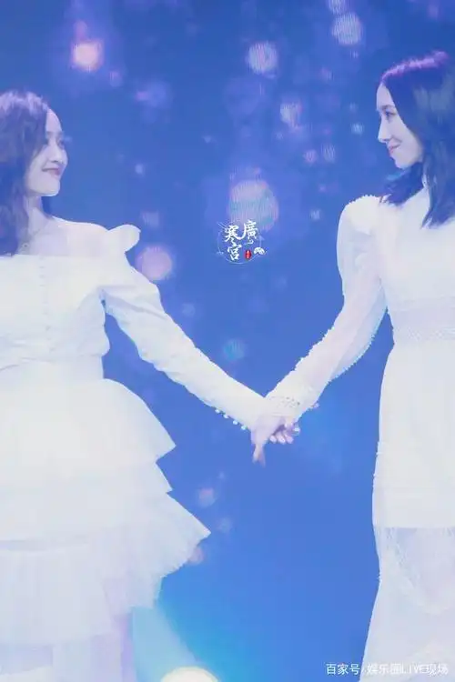 孟美岐酒后表白吴宣仪,尽管粉丝撕得再厉害,七年感情也无可替代