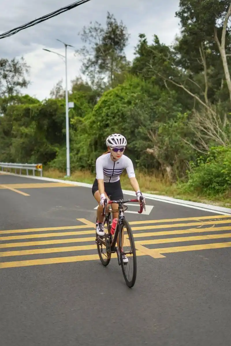 骑行设备你懂吗听听骑行美女怎么说