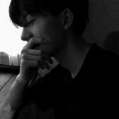 黑白头像男生冷酷霸气不一定完美却一定是适合你的