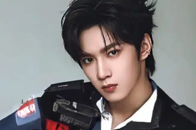 刘耀文剪短发了#这张脸可以hold住任何发型