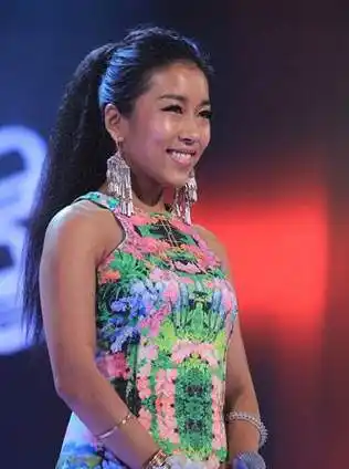 原创娱乐圈中越变越黑的吉克隽逸卖惨哭穷谁让她变得矫情