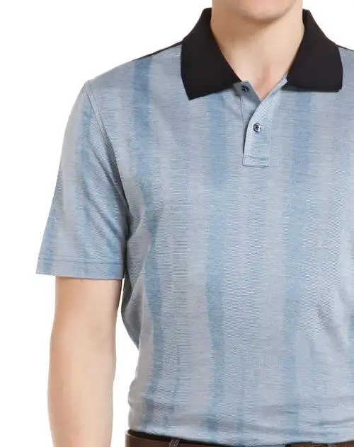 浅蓝灰色儒雅大方翻领短袖t恤