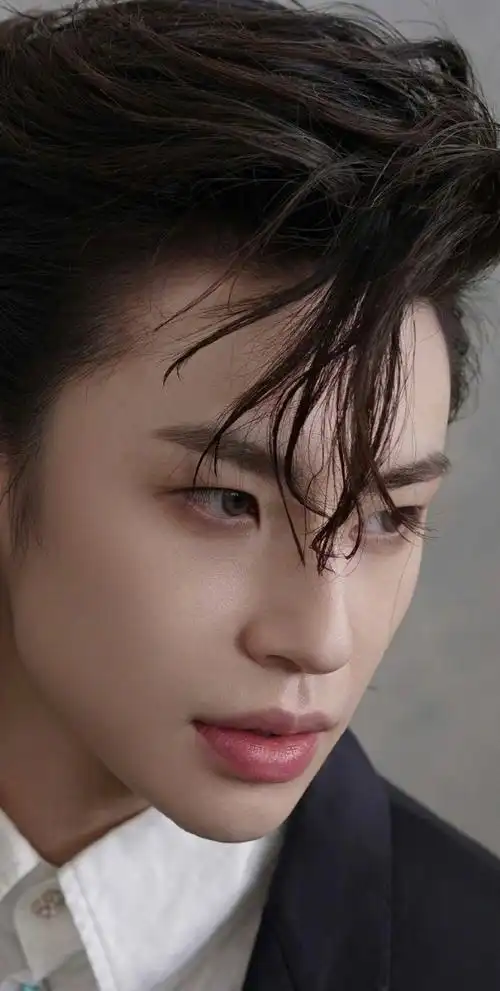 小鬼参考粉丝意见妆发##小鬼奶拽刘海##elle红毯