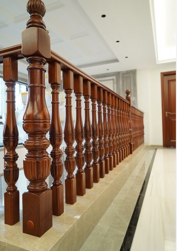 2020新品进口实木楼梯围栏扶手厂家直销别墅楼梯扶手