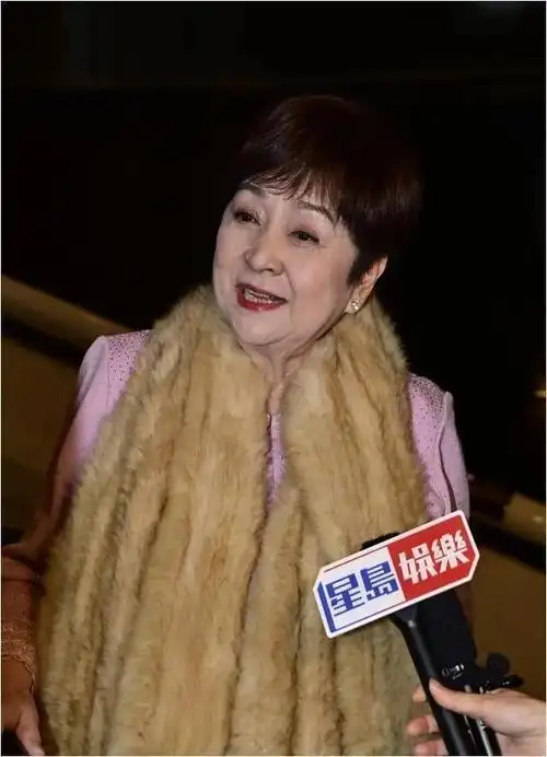 陈淑芬生日会群星到贺郑嘉颖遇绯闻旧爱佘诗曼王力宏甄妮同场