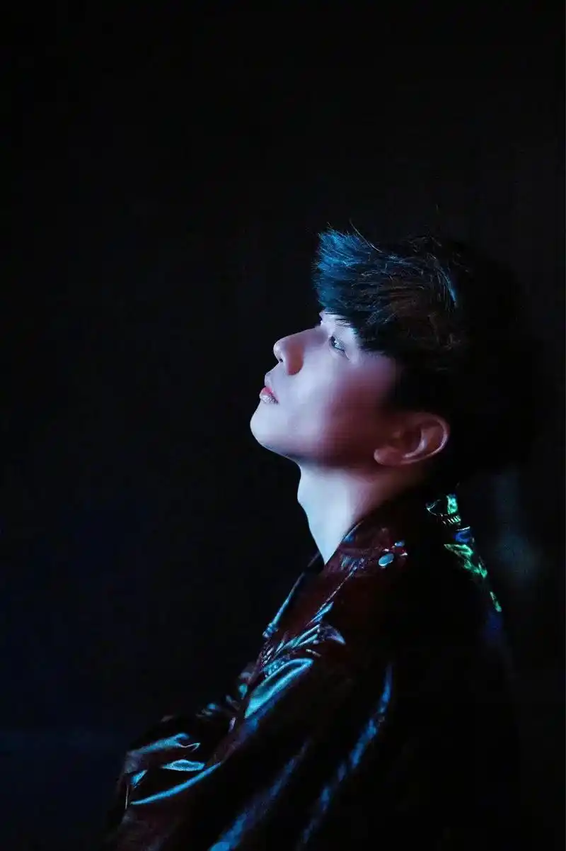 林俊杰 #林俊杰壁纸 阴天配上这歌,针不戳啊针不戳,小氛围 - 抖音