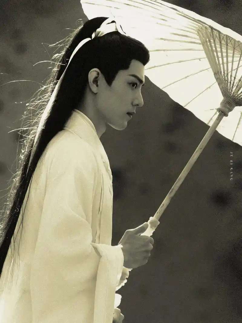 这张图片太有感觉了,仙风道骨,真神仙时影也[比心][大笑]#肖战