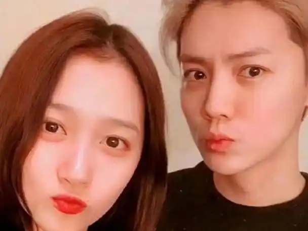 鹿晗关晓彤一起去高档餐厅跟朋友聚餐网友这下打脸很多营销号