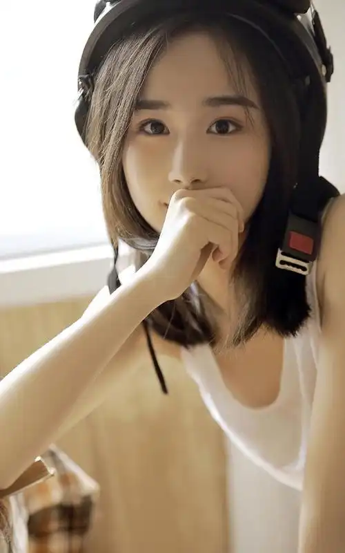 短发个人写真港风(小清新美短裤大长腿)(10)