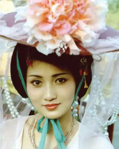 80年代的"第一美女"林芳兵:因过分美丽被人算计,鼻子险被割掉