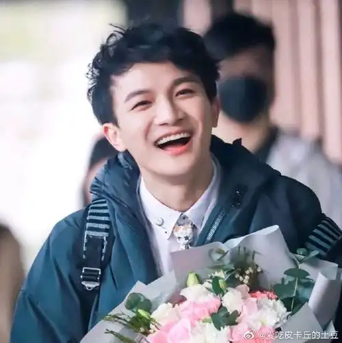 周深的刘海还好吗