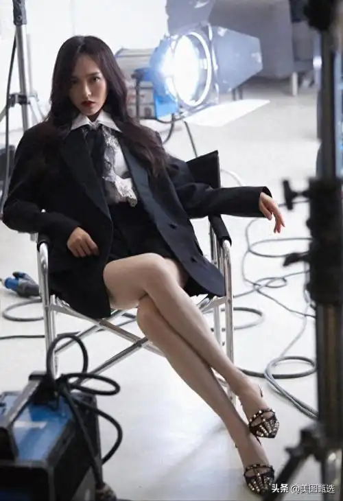 唐嫣满屏幕都是腿了