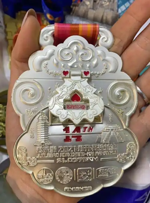 2021年4月20号郑开马拉松一生一世我都经历了,继续努力94