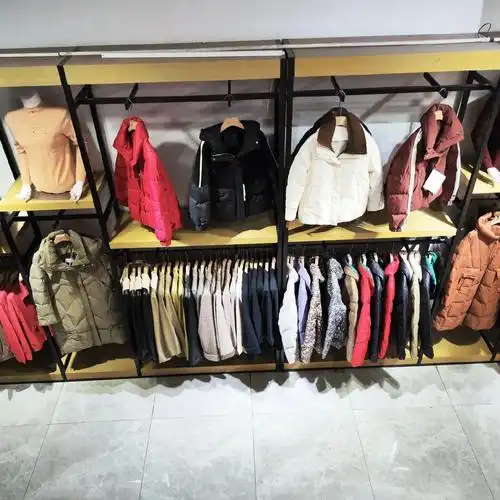 天寒地冻,本店新上大量新款男女羽绒服!欢迎选购!地址,瑞鸿酒 - 抖音