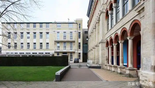 奶茶妹妹入读的剑桥大学国王学院以及贾吉商学院到底有多牛?