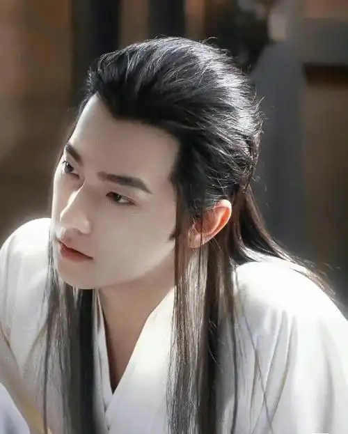 泰国评中国十大古装美男杨洋第三肖战上榜第一让人意外