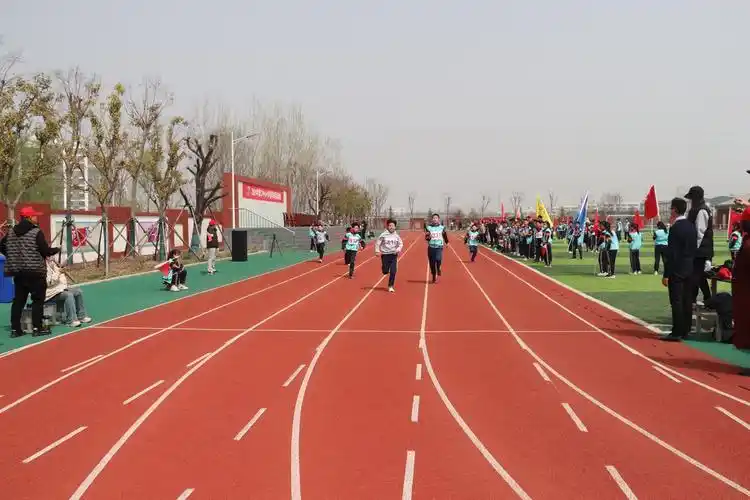 奔跑吧,少年!2024唐口中心小学春季田径运动会 - 商业 - 济宁新闻网
