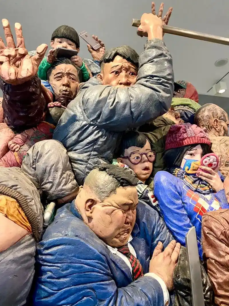 救 真的很爱#柳青雕塑 别98了 闭馆把他tou走(不是 # - 抖音