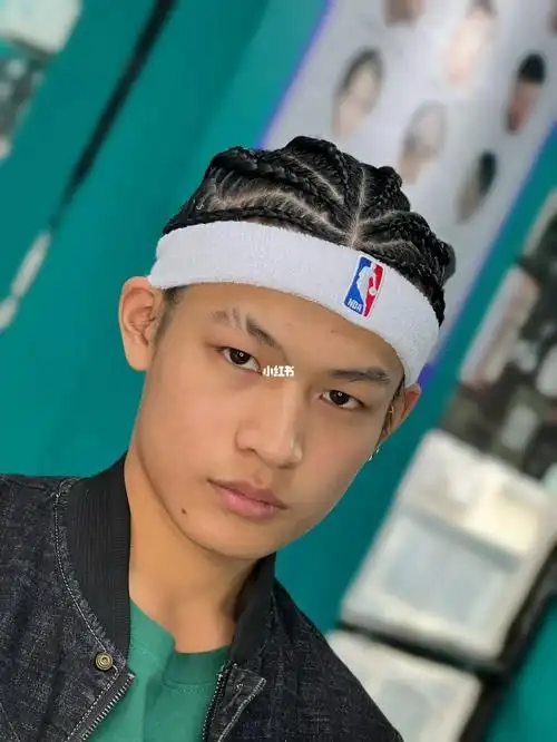 头发大约15厘米全头地垄沟辫看看像谁哈哈