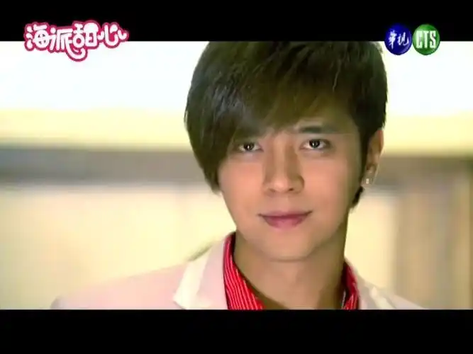 哪位亲有小猪"海派甜心"的斜庞克发型或"独一无二"发型的每个角度图片