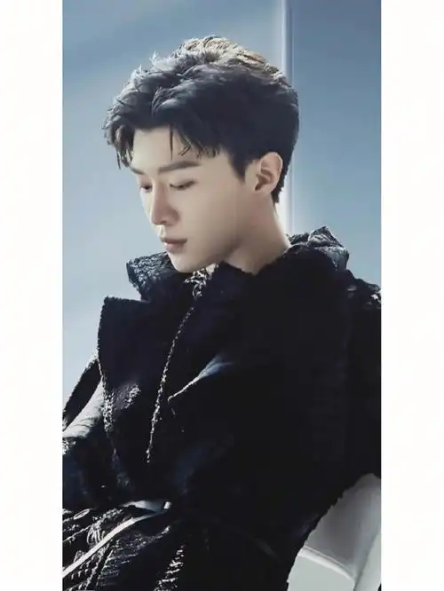 范丞丞侧脸杀小天才