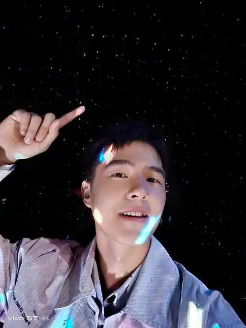 vivos7刘昊然蓝厂这次拍的好强tvc地广立牌海报朋友圈广告等