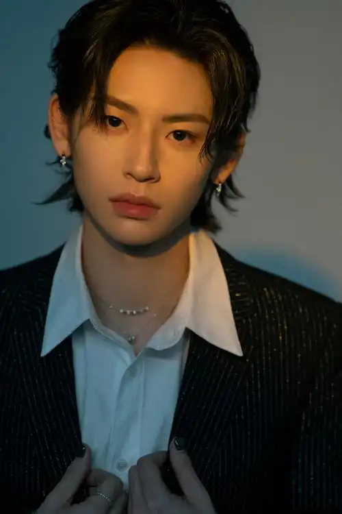 搜狐时尚盛典##小鬼把初雪穿在了身上##小鬼白衬衫配西装的杀伤力