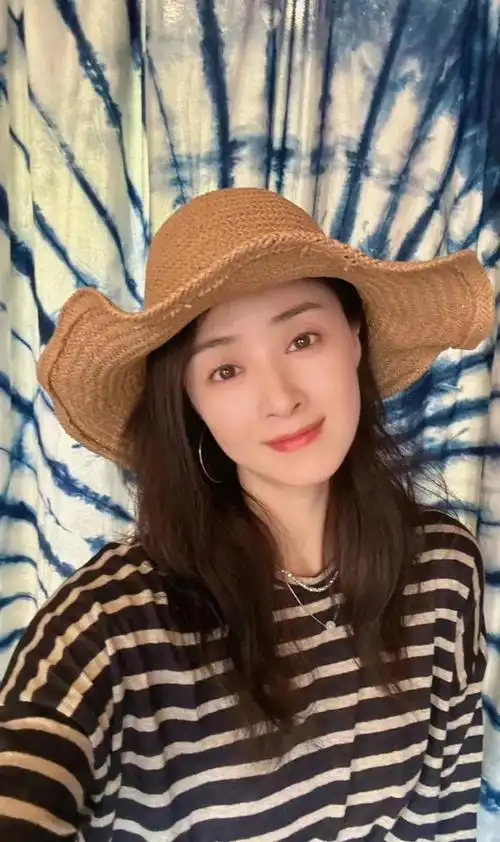 新剧被嘲老,与王凯传绯闻,和叶祖新成了最体面前任|蒋欣|叶祖新|王凯