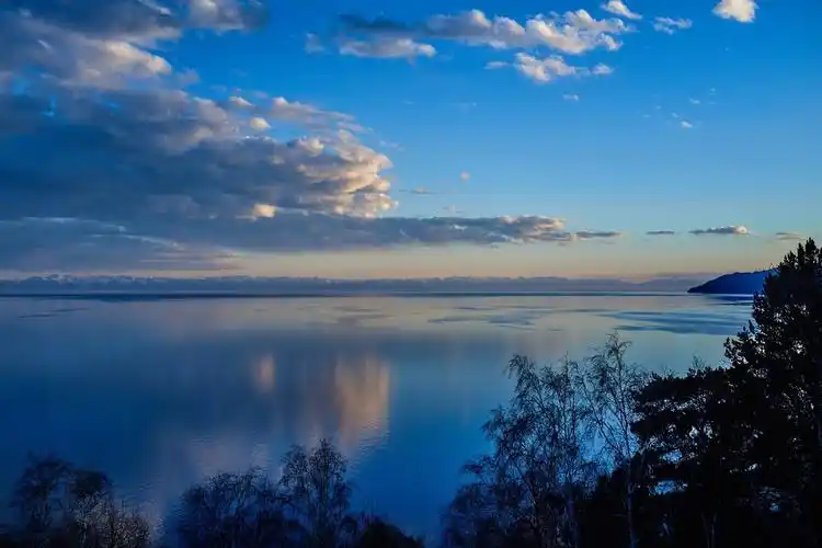 贝加尔湖畔风光