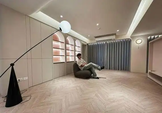 飞儿乐队阿沁老婆涉毒被捕千万豪宅曝光如今竟成老婆涉毒窝点