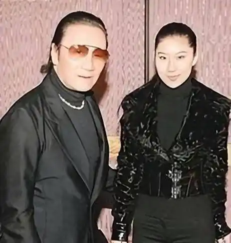 被谢贤养了12年,用青春换来2000万,如今38岁的coco怎么样了?