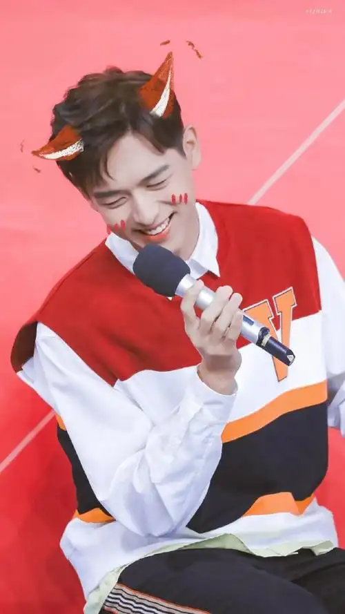 李现可爱系表情包合集 让人心花怒放的高萌现!