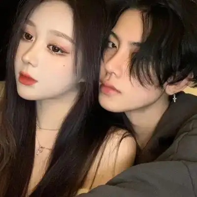 高清快手情侣红人的头像图片