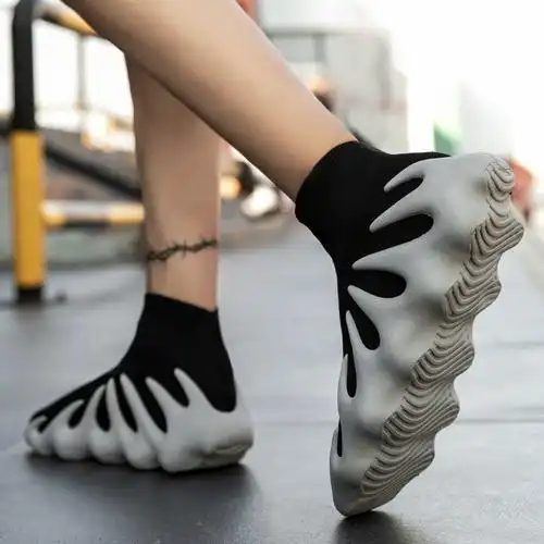 特大码椰子男鞋春季46新款47厚底增高老爹潮鞋高帮黑武士袜子鞋