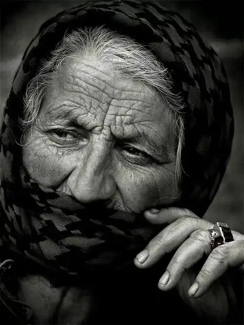 佳作欣赏|极具风格的黑白人物肖像