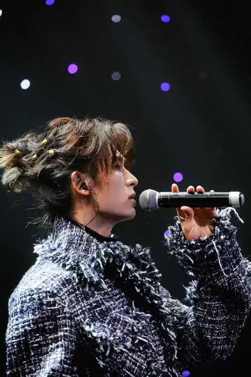 张哲瀚全新ep《我遇见我》首唱会圆满落幕