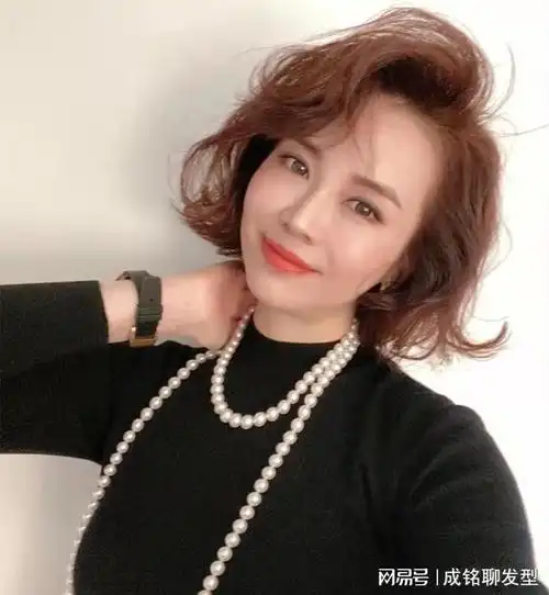 9款适合40到60岁女人的烫发 都是现在流行款式|发型|卷发|脸型|纹理烫