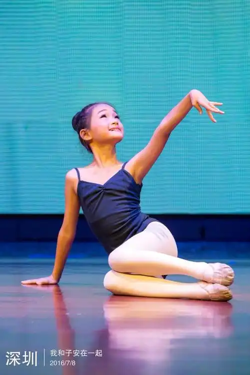 陈宇辰也叫东东90南油小学六年级学员子安菁舞拉丁舞选手班学员东哥