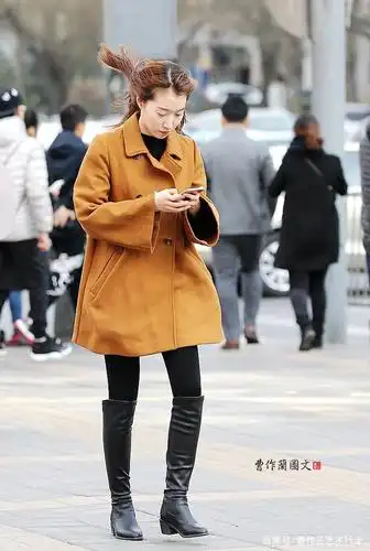 讲究品质的美女更爱真皮高筒靴,穿出皮质的感觉,让搭配有高级感