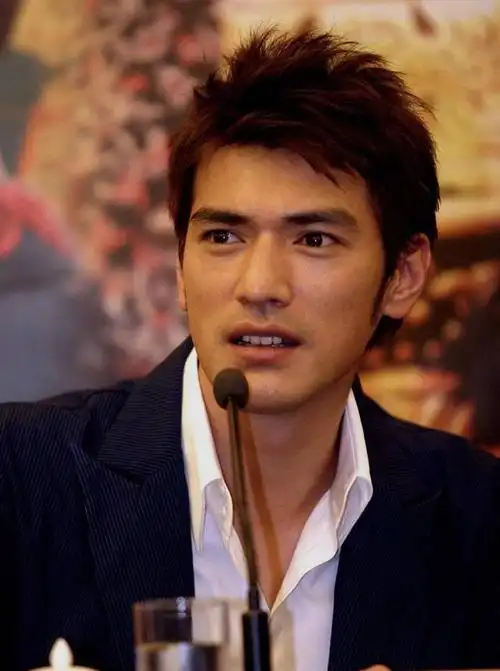 陈可辛心疼他,秦岚喜欢他,金城武用颜值演绎"男女通吃"