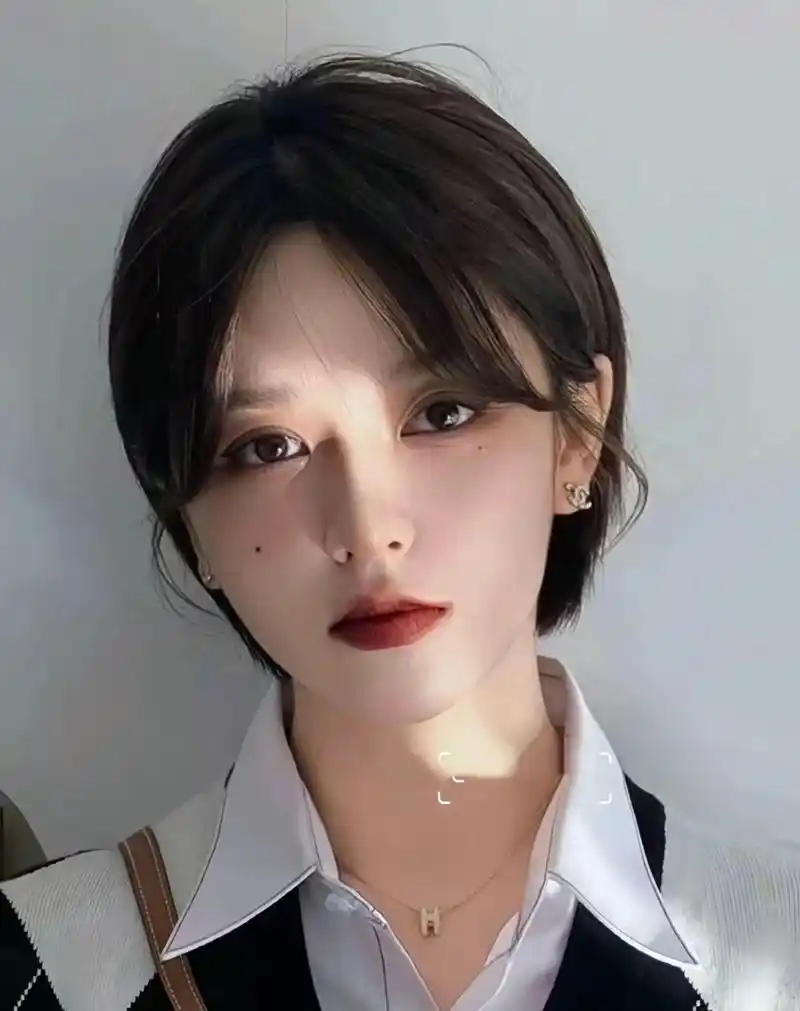 发型师alan蔡伦——— 可盐可甜还减龄~ 可酷可帅日系超a短发发型