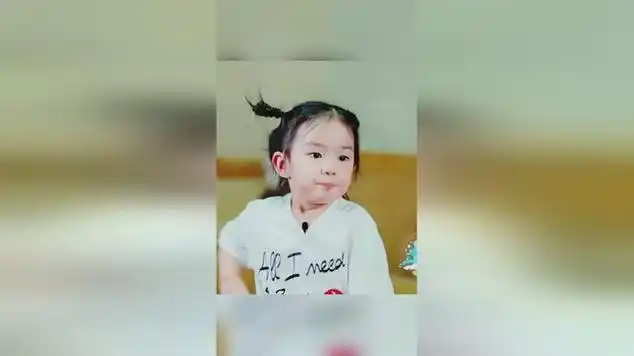 戚薇的女儿lucky如今长相和小时候大相径庭|星二代|娱乐爆料_网易视频